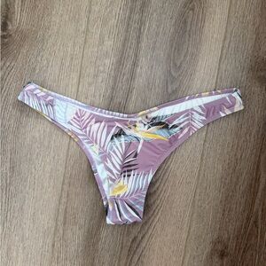 Volcom Women's Don't Leaf Bikini Hipster Swim bottoms